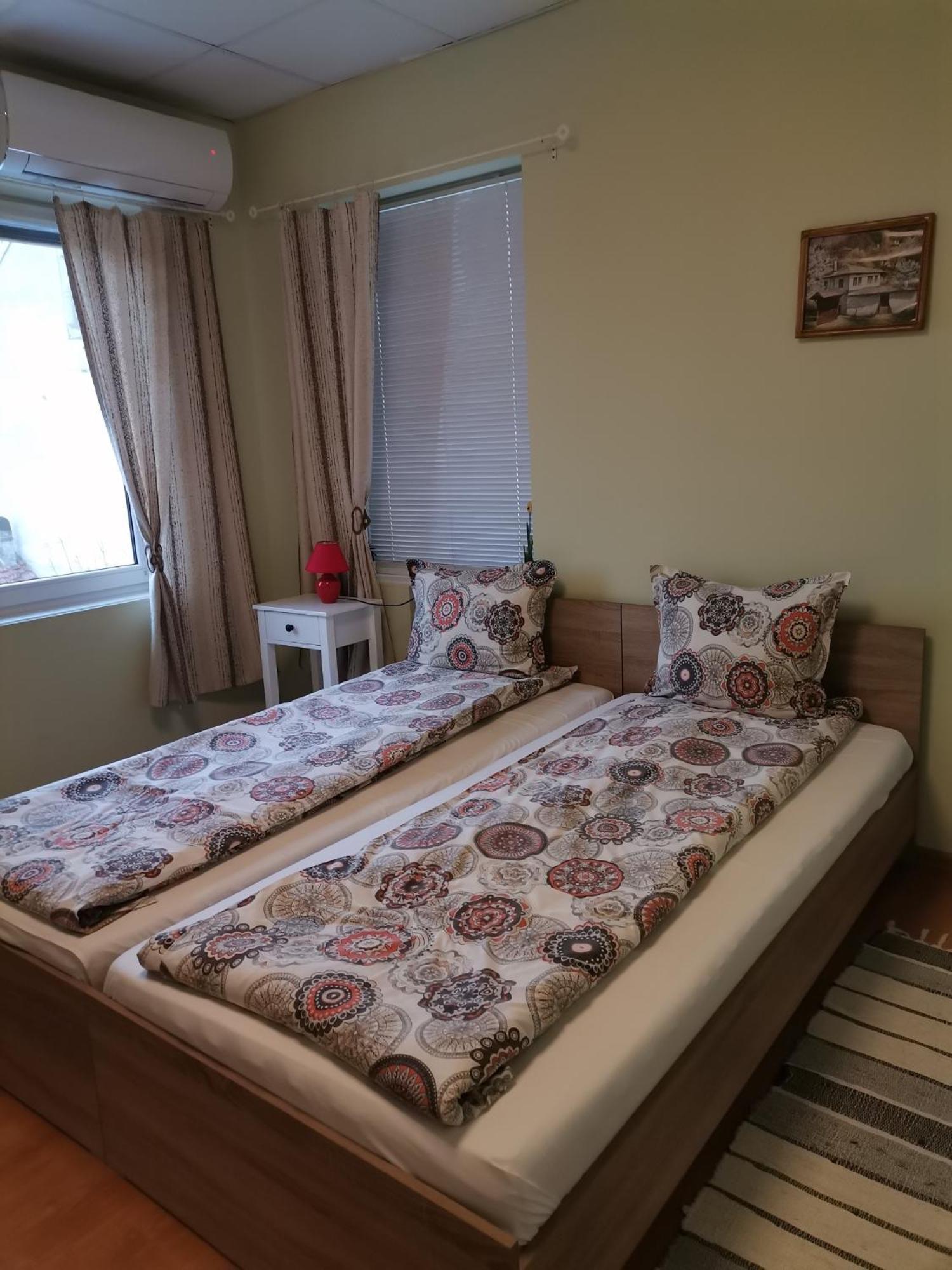 Аврамов Дом - Етаж От Къща Apartment Veliko Tŭrnovo Exterior photo